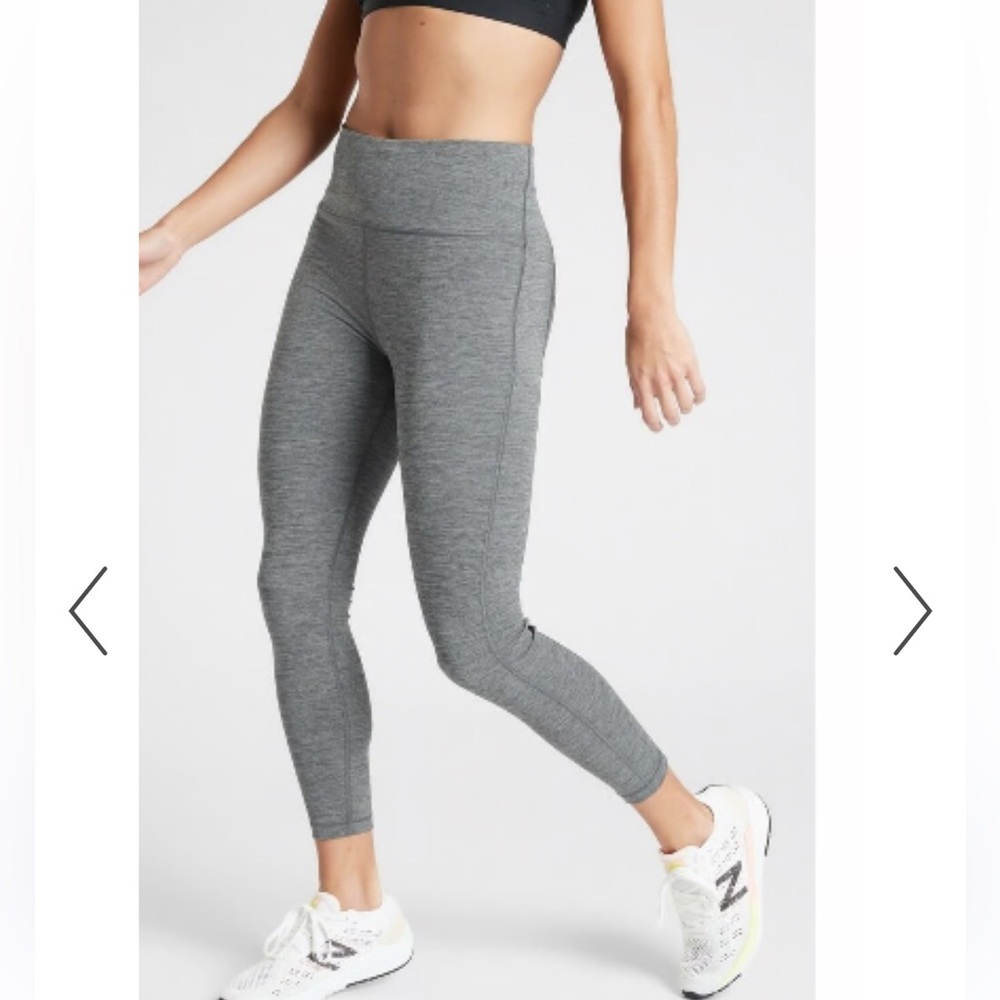 Athleta Ultimate Stash Pocket 7/8 Tight Sz L